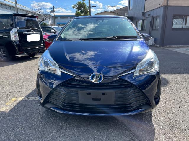 トヨタ　ヴィッツハイブリッドFセーフティーエディション　キズ・凹み直し　名古屋市緑区鈑金塗装　大府市土日ヴィッツ車検　東海市土日ヴィッツ凹み修理　名古屋市南区鈑金塗装見積もり　整備鈑金作業実績年間5800台超