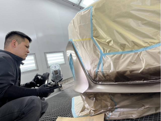 トヨタ　アルファード　Z　名古屋市緑区バンパーすり傷修理　刈谷市土日アルファード鈑金塗装　大府市土日バンパー修理　東海市土日アルファード車検　名古屋市南区アルファード凹み修理　整備鈑金作業実績年間5800台超