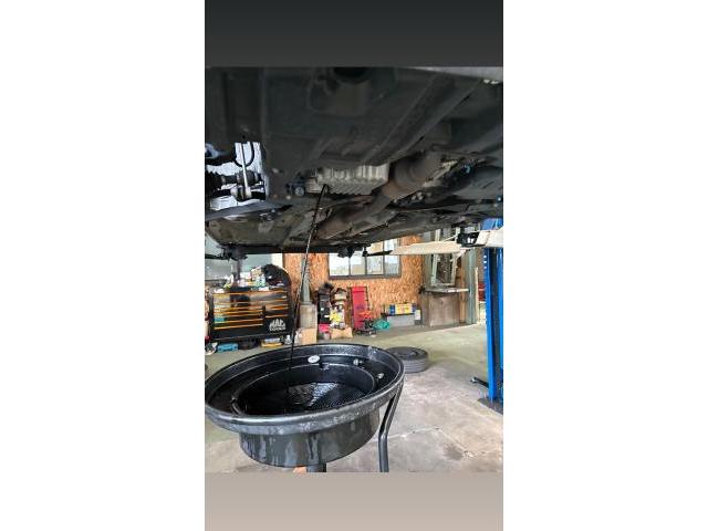 トヨタ　シエンタ　車検
名古屋市緑区土日車検整備鈑金修理