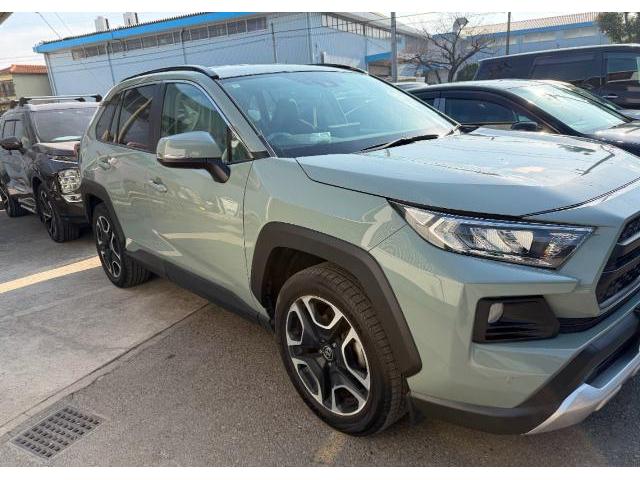 名古屋市緑区 整備 車検 板金 塗装 中古車 車検整備 車修理 オイル交換 整備記録 中古車 会社紹介 自動車整備 車点検 整備板金作業実績年間5800台超
