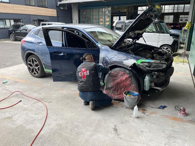 ＢＭＷ　Ｘ２　板金・外装補修 名古屋市緑区 整備 車検 板金 塗装 中古車 車検整備 車修理 オイル交換 整備記録 中古車 会社紹介 自動車整備 車点検 整備板金作業実績年間5800台超
