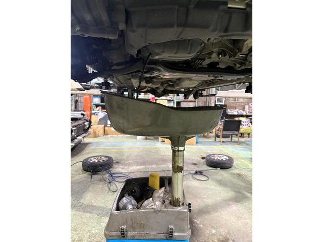 トヨタ　プロボックス　車検
名古屋市緑区土日車検整備鈑金