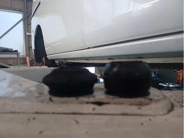 日産　セレナ　車検　整備　土日祝車検　セレナ車検　名古屋市緑区土日祝車検　名古屋市南区車検　名古屋市天白区　整備鈑金実績年間5800台超