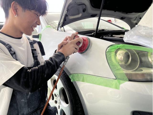 フォルクスワーゲン　ゴルフＧＴＩ　名古屋市緑区塗装剥げ修理　大府市輸入車塗装剥げ　東海市土日ゴルフ車検　名古屋市南区土日鈑金塗装修理　刈谷市土日輸入車修理見積もり　整備鈑金作業実績年間5800台超　