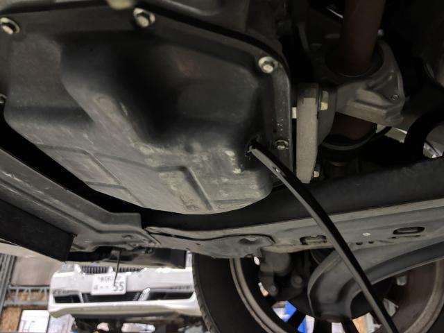 日産　セレナ　車検 　国産車　輸入車車検　部品持込み　鈑金整備　土日祝車検