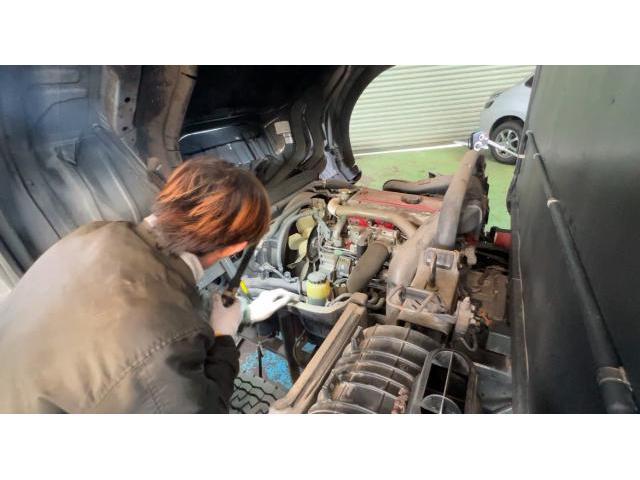 日野 デュトロ 車検 働く車 キッチンカー 名古屋市緑区 整備 車検 板金 塗装 中古車 車検整備 車修理 オイル交換 整備記録 中古車 会社紹介 自動車整備 車点検 整備板金作業実績年間5800台超 
