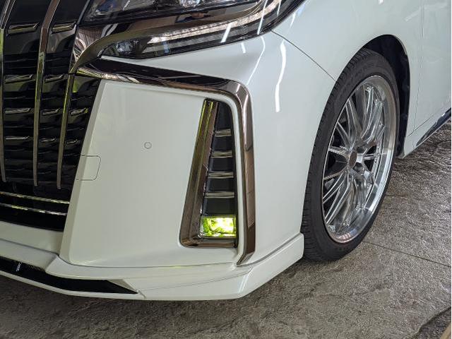 トヨタ　30アルファード　フォグランプ交換　愛知県