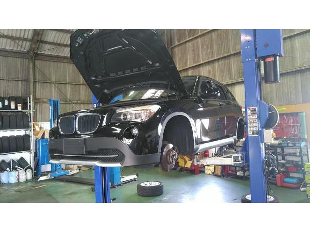 ＢＭＷ X1 オイルパンからオイル漏れ
愛知 名古屋 北区  