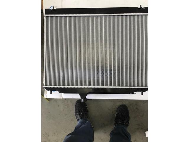 セレナ　ラジエーター交換