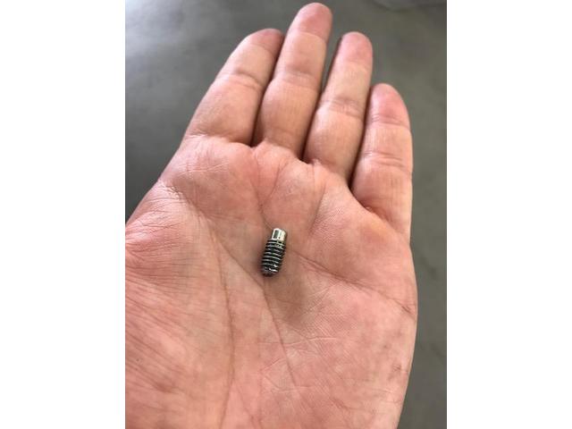 エクストレイル　オイルパン修理