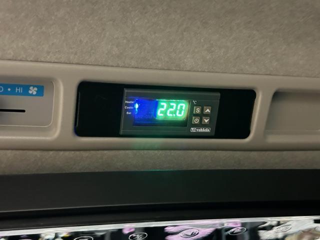 トヨタ　ハイエースバン　取付　冷房　暖房　クーラー　ヒーター　オートエアコン　愛知　豊橋　豊川　蒲郡　田原