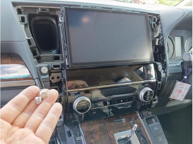 30系ヴェルファイアの純正カーナビ(NSZN-Z66T)へ 30系ヴェルファイアの純正カーナビ(NSZN-Z66T)へ