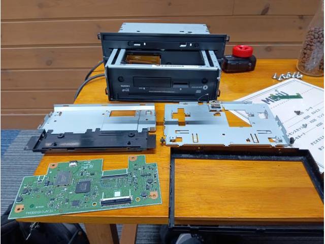 エクストレイルの純正ナビタッチパネル不良の修理を行いました！