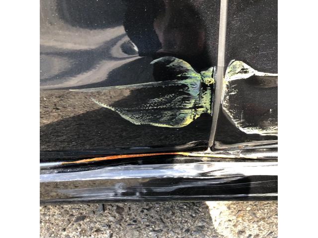 ダイハツ タント フロントドア、リヤドア、ロッカーパネル修理、ロッカーモール交換