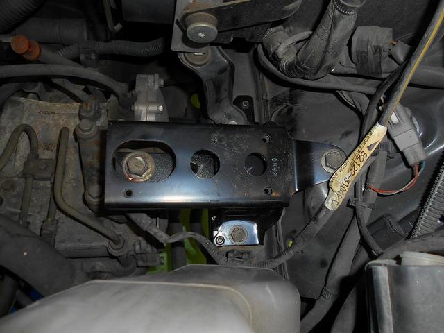 【豊明市　トヨタ　ｂB】エンジンチェックランプ点灯、エンジンの振動が大きい。O2センサー交換・エンジンマウント交換。