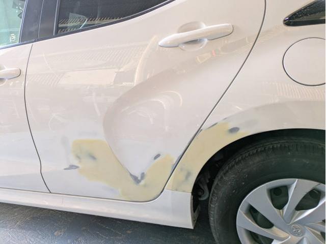 トヨタ ヤリス 塗装