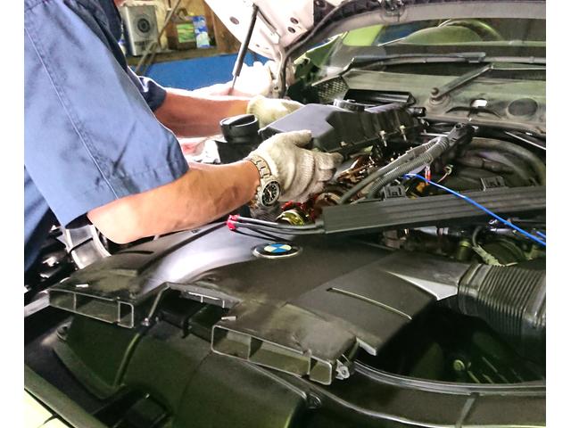 平成25年式　BMW　X1　オイル漏れ修理