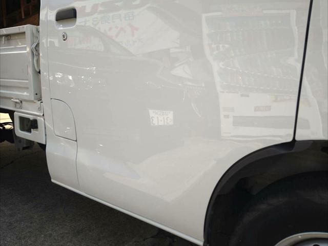 平成２９年式　トヨタ　タウンエーストラック　右ドア修理