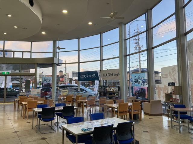 トヨタカローラ中京(株)阿久比店(3枚目)