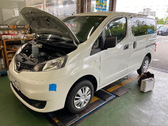 日産　バネットNV200  データシステム　コーナーセンサー取付