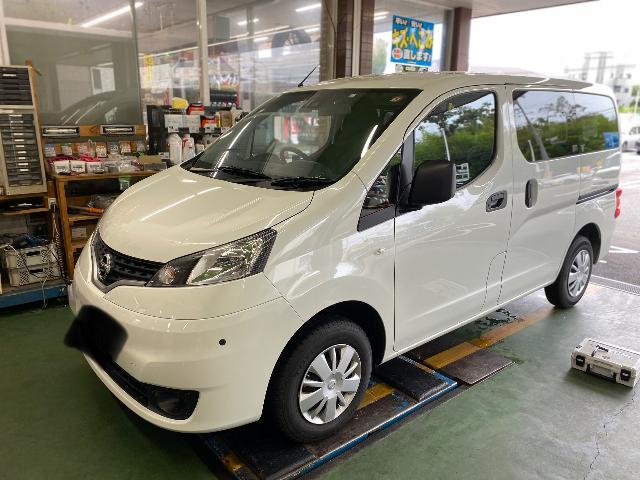 日産　バネットNV200  データシステム　コーナーセンサー取付