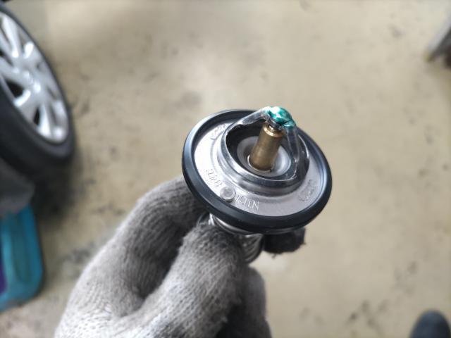 トヨタ　ピクシススペース　ラジエーター　サーモスタット　持ち込み　交換　修理　車検　レンタカー　持込　格安　整備　認証工場　愛知県 名古屋市　大治町　海部郡　代車　無料