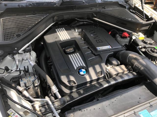 BMW X6 オイル漏れ　ラジエター漏れ　輸入車　