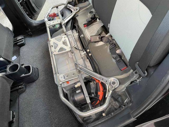 トヨタ　アクア　NHP10　ハイブリッドバッテリー交換　P0A80　電池内部異常