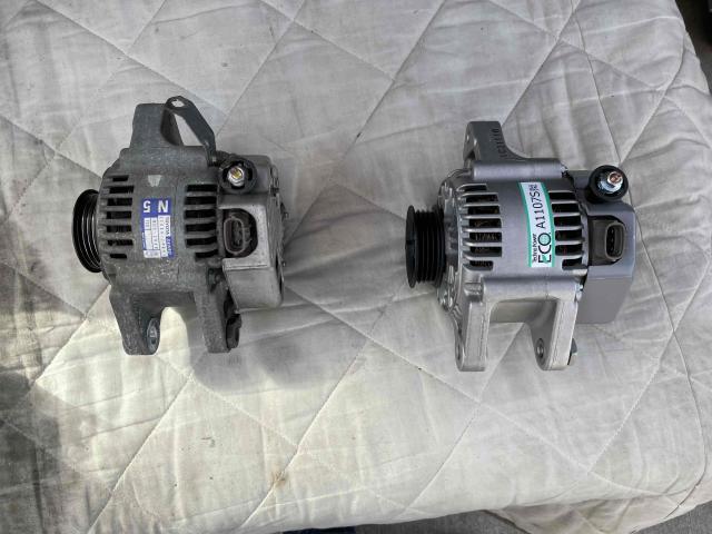 トヨタ　プロボックス　NCP51V　チャージランプ点灯　オルタネーター交換　ダイナモ交換　バッテリーランプ点灯