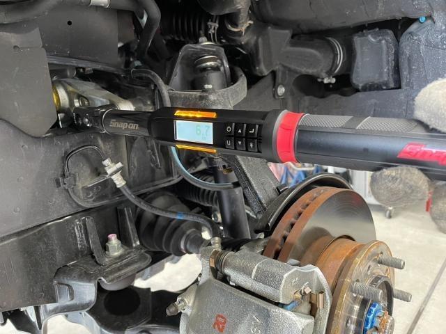 ハイエース GDH206V 4WD 強化トーションバー取り付け|グー ハイエース GDH206V 4WD 強化トーションバー取り付け|グー