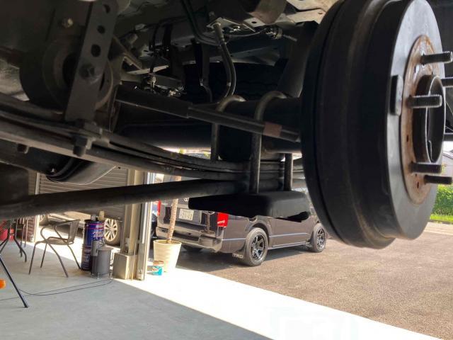 トヨタ ハイエース GDH201 ローダウン GENB 玄武