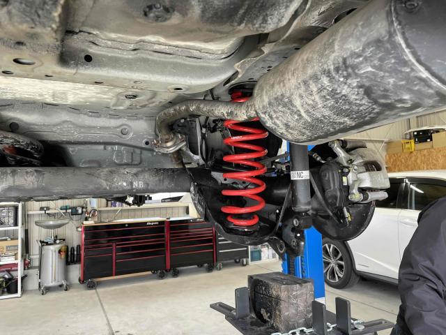 ホンダ ヴェゼル RV5 サスペンション交換 リフトアップ|グー ホンダ ヴェゼル RV5 サスペンション交換 リフトアップ|グー