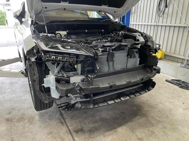 トヨタ 80ハリアー MXUA80 PHEVグリル交換 グリル交換