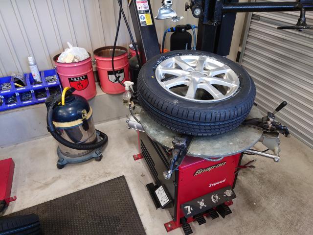 ダイハツ　タント　持ち込みタイヤ組み換え