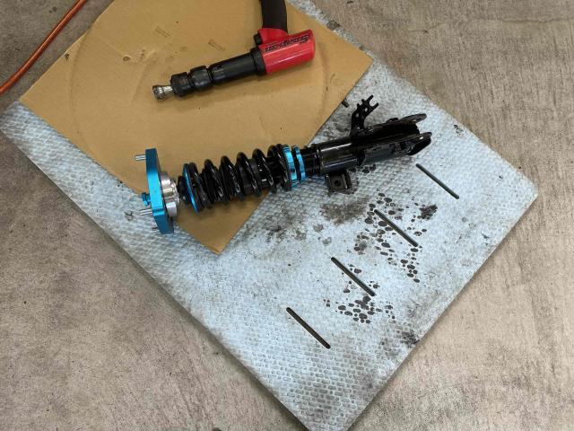 トヨタ　80ハリアー　MXUA80 　イデアル トゥルーバー
車高調整