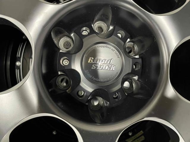 トヨタ　ハイラックスピックアップ　GUN125　持ち込みホイール・タイヤ交換