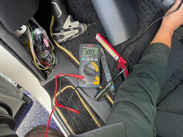 トヨタ　アルファード　その他電装系取付　持ち込みワーニングランプ取り付け