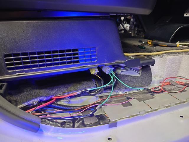 トヨタ　アルファード　その他パーツ持込み取付　トヨタ純正アルファードエグゼクティブ用　運転席シート