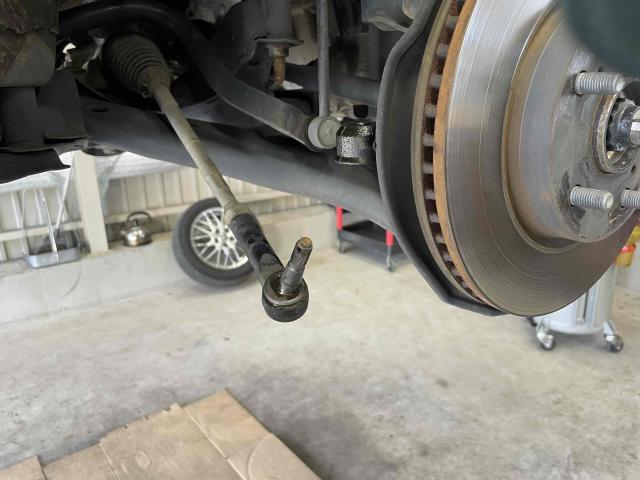 トヨタ　ノア　ZWR80W　継続車検　タイロッドエンドブーツ交換