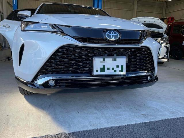 トヨタ　80ハリアー　MXUA80　ナイトシェード　PHEVグリル交換