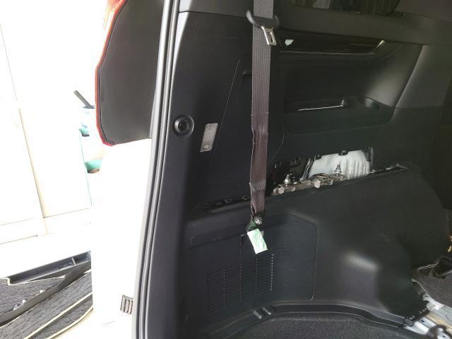 トヨタ　30アルファード　純正エグゼクティブシート取り付け