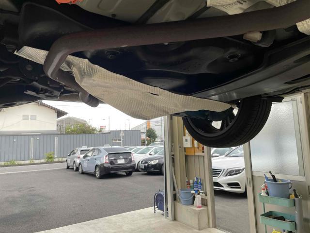 トヨタ　プリウス　MXWH65　板金・外装補修