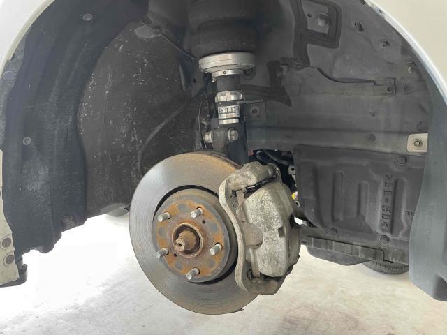 トヨタ　ヴェルファイア　AGH30W　エアサスペンション取外し