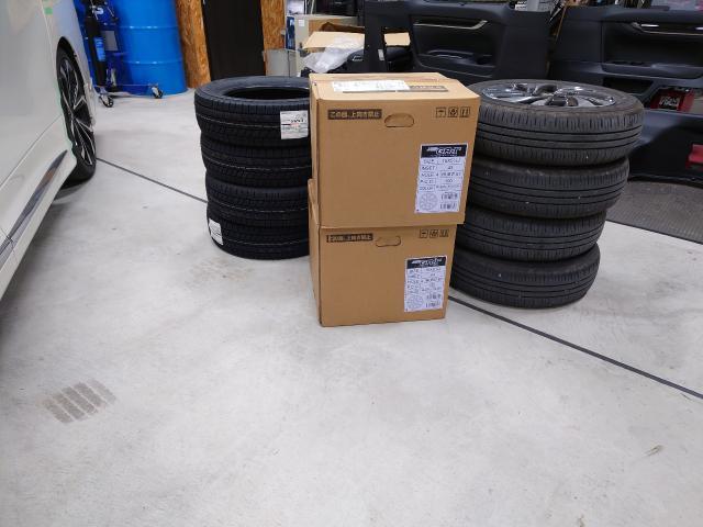 スズキ　ソリオバンディット　夏冬タイヤ組み換え