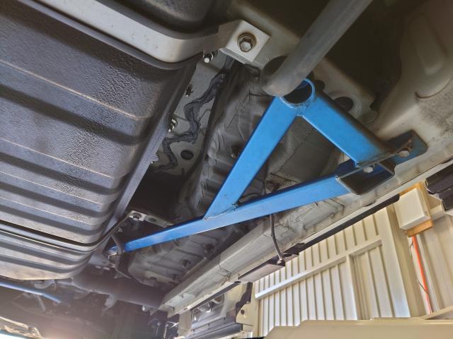 トヨタ　アルファード　サスペンション・足回りパーツ取付