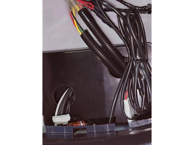 トヨタ　アルファード　センターコンソール交換　内装品取付