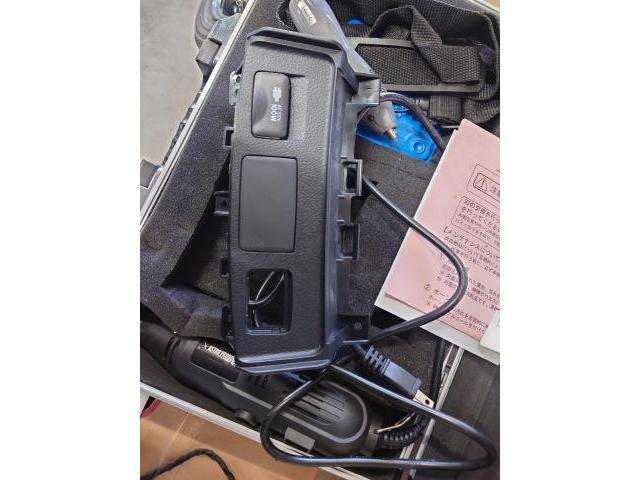 トヨタ　アルファード　センターコンソール交換　内装品取付