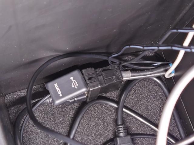 トヨタ　アルファード　センターコンソール交換　内装品取付