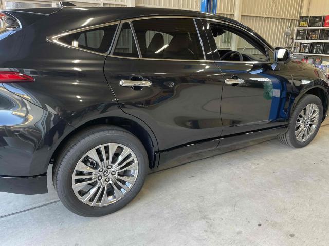 トヨタ　ハリアーハイブリッド　AXUH80　80ハリアー　樹脂パーツ交換