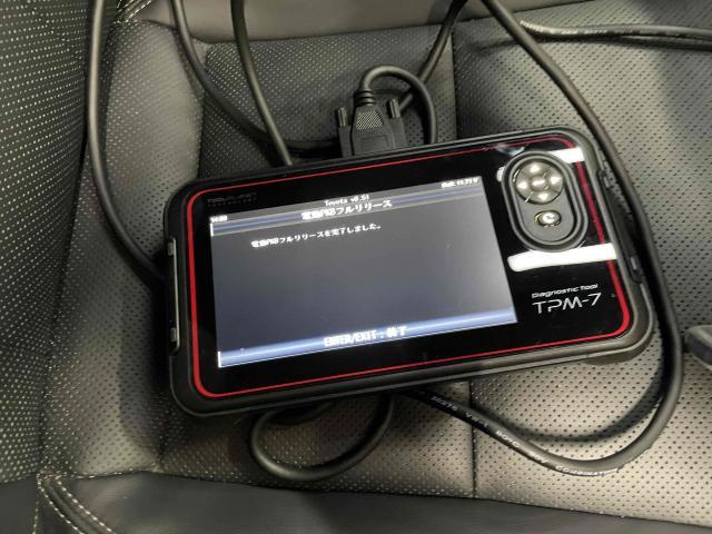 トヨタ　ヴェルファイア　TAHA40　ブレーキパット交換